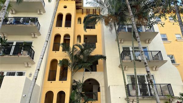 Valencia Grande, 642 Valencia Ave #305, Coral Gables, Florida 33134, image 1