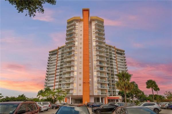 1301 NE Miami Gardens Dr #1721W, Miami, Florida 33179, image 1