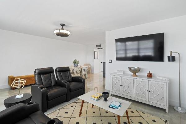 Martinique Village, 4701 Martinique Dr #H4, Coconut Creek, Florida 33066, image 1