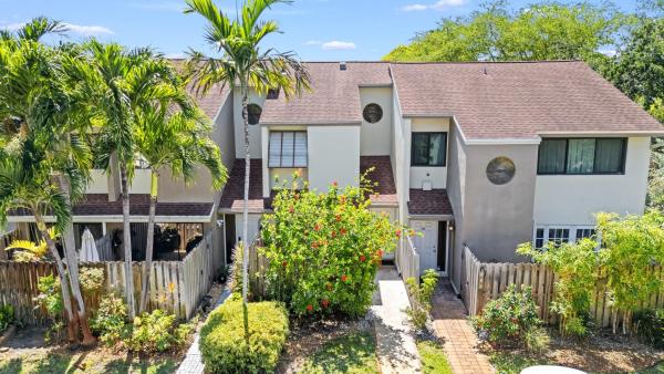 City View Townhomes, 344 City View Dr, Fort Lauderdale, Florida 33311, image 1