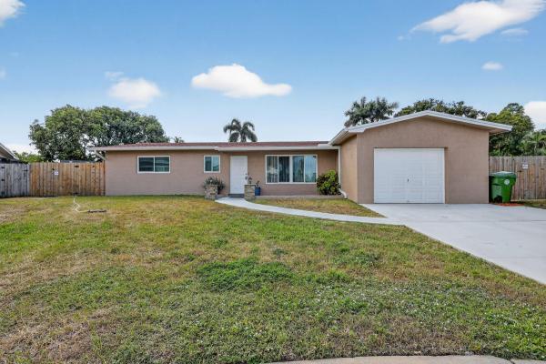 Pasadena Lakes, 9720 NW 4th St, Pembroke Pines, Florida 33024, image 1
