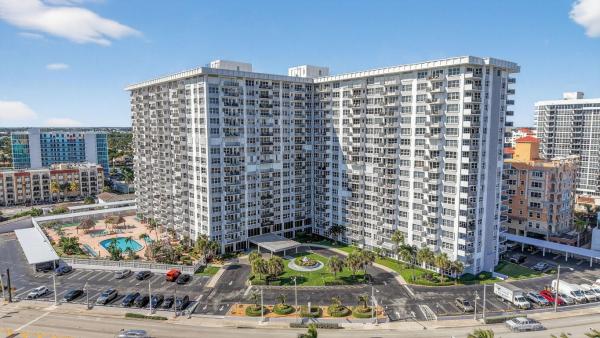 Parliament House, 405 N Ocean Blvd #1027, Pompano Beach, Florida 33062, image 1