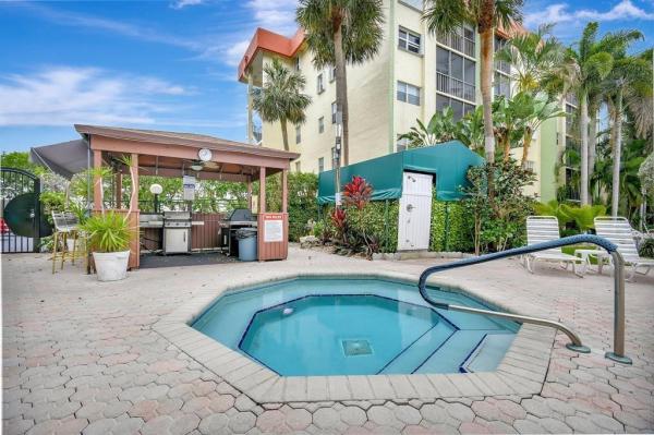 Cross Fox, 5300 NE 24th Ter #512, Fort Lauderdale, Florida 33308, image 1