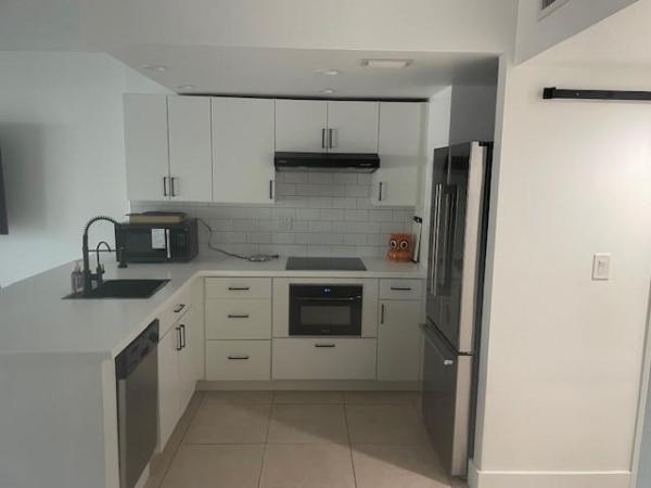 Lauderdale Tower, 2900 NE 30th St #B-2, Fort Lauderdale, Florida 33306, image 1