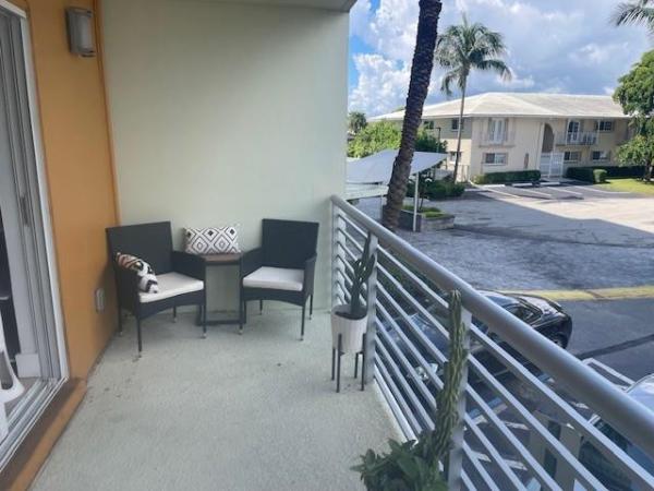 Lauderdale Tower, 2900 NE 30th St #B-2, Fort Lauderdale, Florida 33306, image 1