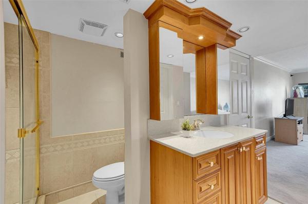 Rivers Bend, 1839 Middle River Dr #302, Fort Lauderdale, Florida 33305, image 1