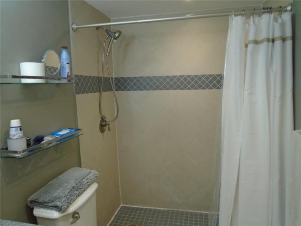 Drake Tower, 1800 N Andrews Ave #4B, Fort Lauderdale, Florida 33311, image 3