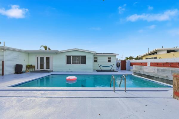 Lantana No HOA, 807 W Ocean Ave, Lantana, Florida 33462, image 1