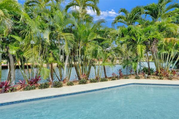 Almar Estates, 2949 NE 1st Ave, Wilton Manors, Florida 33334, image 1