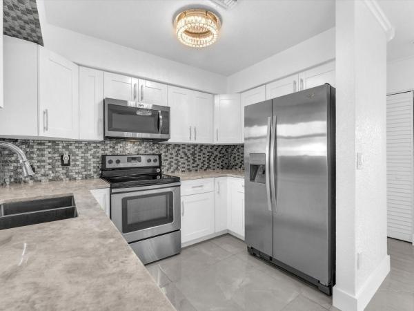 Collier City, 2731 NW 9th St, Pompano Beach, Florida 33064, image 1