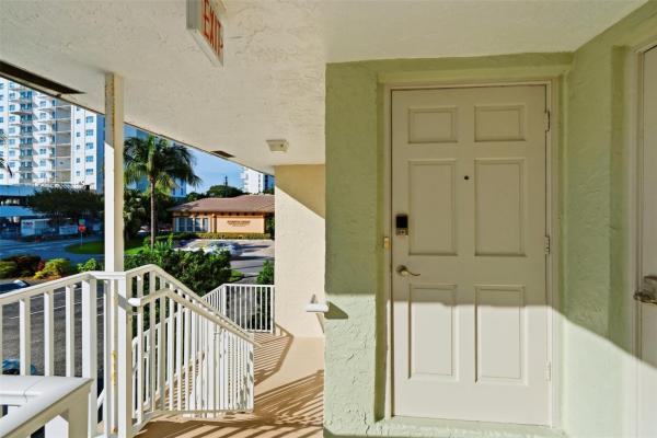Bon Bini, 1450 N Riverside Dr #201, Pompano Beach, Florida 33062, image 1