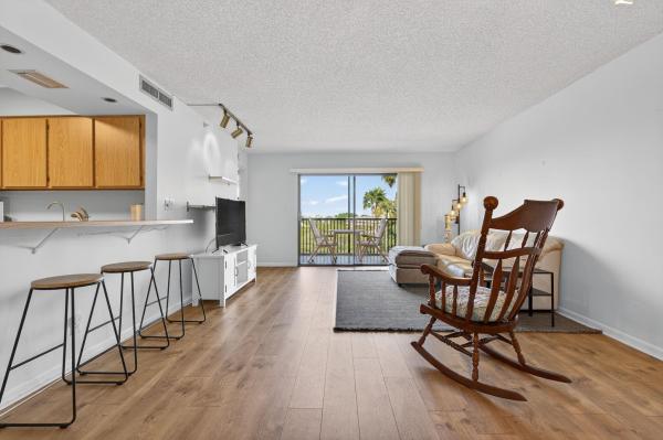 Le Club At Cypress Bend, 2205 S Cypress Bend Dr #604, Pompano Beach, Florida 33069, image 1