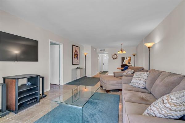 Lighthouse Point Plaza, 4500 N Federal Hwy #319C, Lighthouse Point, Florida 33064, image 1