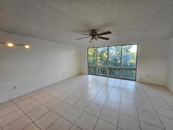 Lafayette, 8401 W Sample Rd #36, Coral Springs, Florida 33065, image 2
