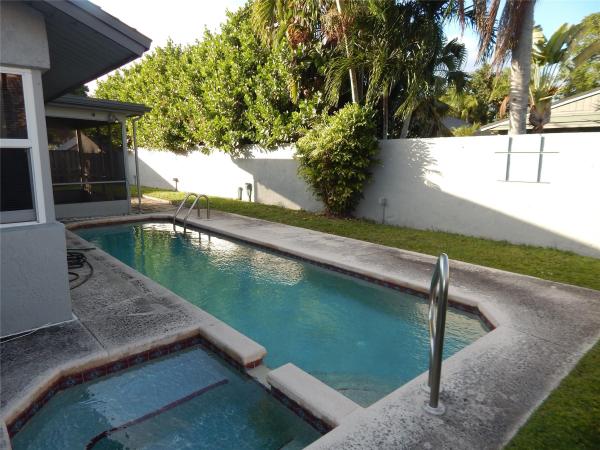 Canterbury, 7921 NW 4th St, Plantation, Florida 33317, image 1