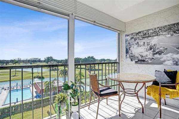 Hollybrook Golf & Tennis Club, 8900 Washington Blvd #PH-11, Pembroke Pines, Florida 33025, image 1