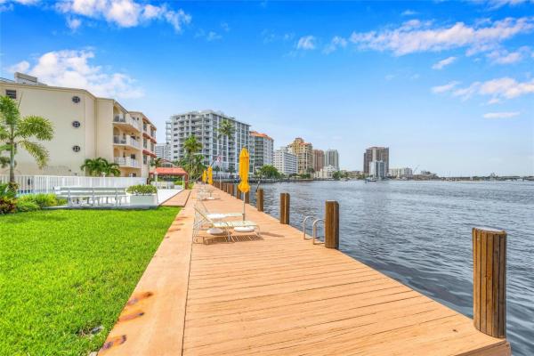 Fort Lauderdale Yacht & Beach Club, 341 N Birch Rd #204, Fort Lauderdale, Florida 33304, image 2