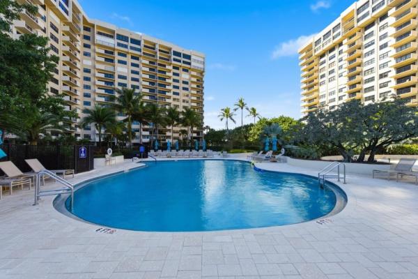 Sea Ranch Club C, 4900 N Ocean Blvd #303, Lauderdale By The Sea, Florida 33308, image 1