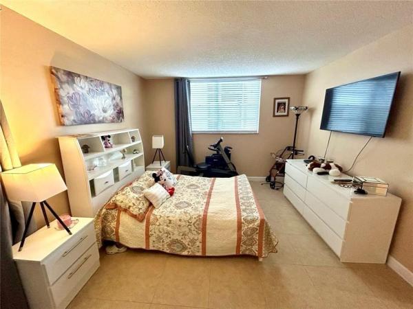 Holiday Springs, 3150 Holiday Springs Blvd #8-101, Margate, Florida 33063, image 1