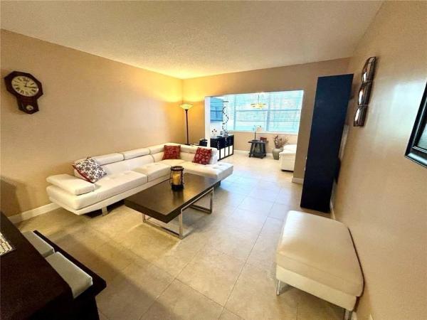 Holiday Springs, 3150 Holiday Springs Blvd #8-101, Margate, Florida 33063, image 2