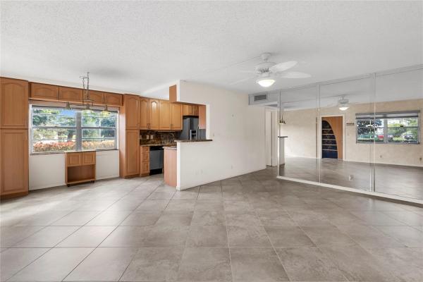 Westbury, 1081 Westbury H, Deerfield Beach, Florida 33442, image 3