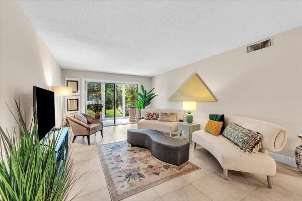 Lucaya Village, 2102 Lucaya Bnd #K2, Coconut Creek, Florida 33066, image 1
