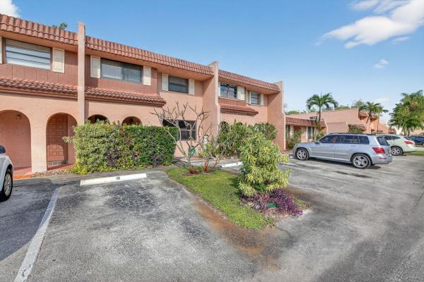 Valencia Village, 16 Toledo Ct #3-38, Davie, Florida 33324, image 1
