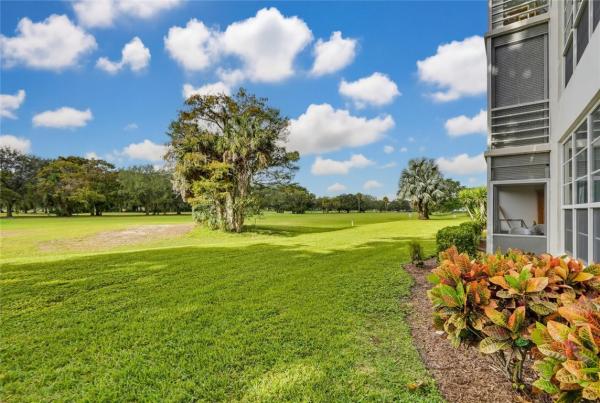 Oaks Lane At Palm-Aire, 575 Oaks Ln #608, Pompano Beach, Florida 33069, image 1