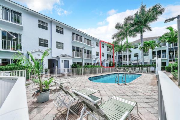 Palm Island Villas, 2725 NE 8th Ave #113, Wilton Manors, Florida 33334, image 1