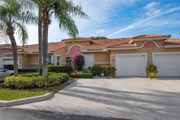 Crystal Pointe At Coral Lakes, 12611 Crystal Pointe Dr #C, Boynton Beach, Florida 33437, image 2