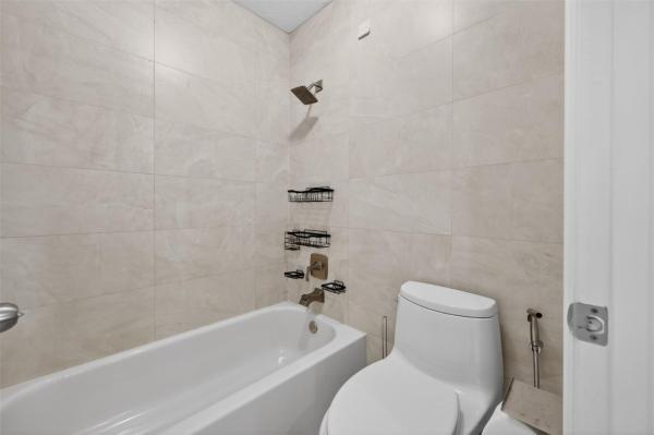 Isles At Weston, 4179 E Cascade Ter, Weston, Florida 33332, image 2