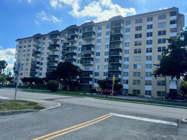 The Manors Of Inverrary, 4174 Inverrary Dr #304, Lauderhill, Florida 33319, image 1