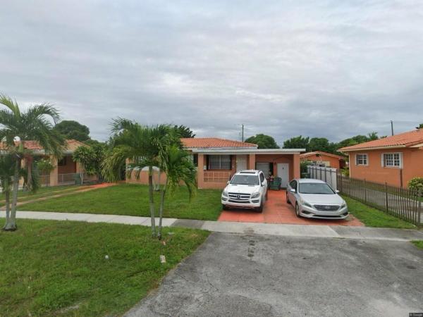 Evergreen Terrace, 300 E 37th St, Hialeah, Florida 33013, image 1