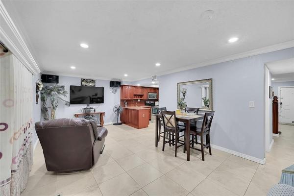 86 Ann Lee Ln #86, Tamarac, Florida 33319, image 1