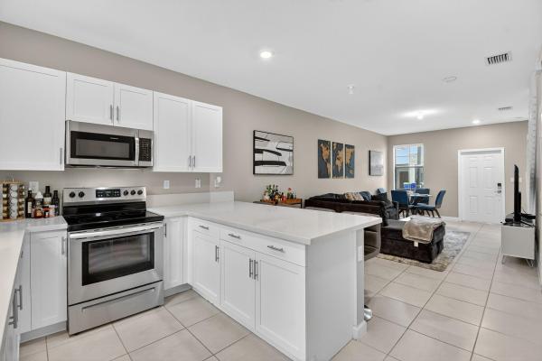 The Edge On 20th, 523 SW 19th Ter, Fort Lauderdale, Florida 33312, image 1