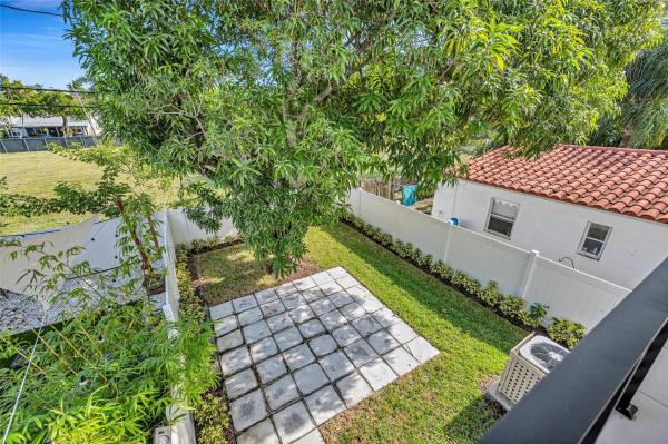 808 NE 15th Ave, Fort Lauderdale, Florida 33304, image 1