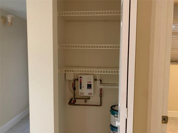 Poinciana Place Of Pine Island Ridge, 9460 Poinciana Pl #203, Davie, Florida 33324, image 1
