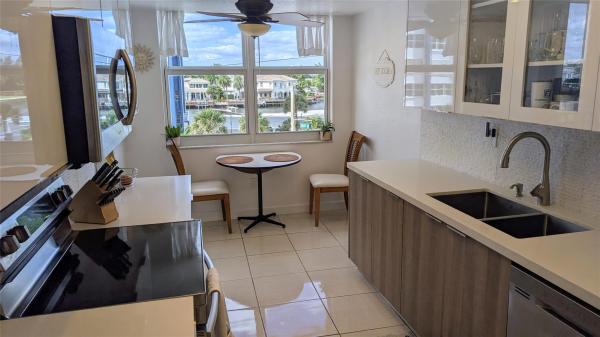 Oxford Towers, 1501 S Ocean Dr #404, Hollywood, Florida 33019, image 1