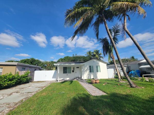 Hollywood Park, 2207 Taft St, Hollywood, Florida 33020, image 1