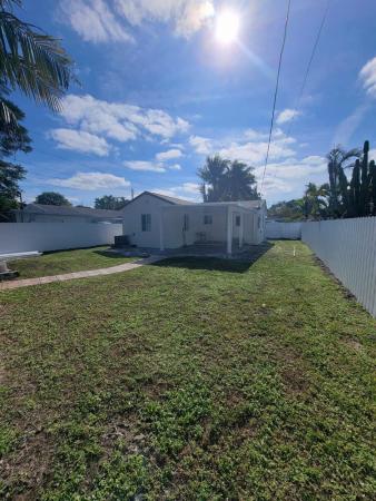 Hollywood Park, 2207 Taft St, Hollywood, Florida 33020, image 2