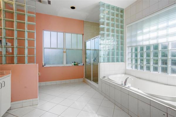 140 Royal Palm Ct, Plantation, Florida 33317, image 1