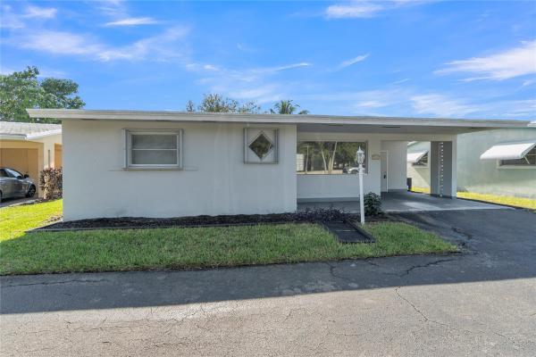 Sheridan Lakes Houses, 3240 Sheridan Ln, Hollywood, Florida 33021, image 1