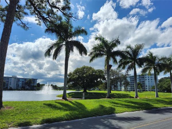 Palm-Aire Country Club 4, 3090 N Course Dr #412, Pompano Beach, Florida 33069, image 1