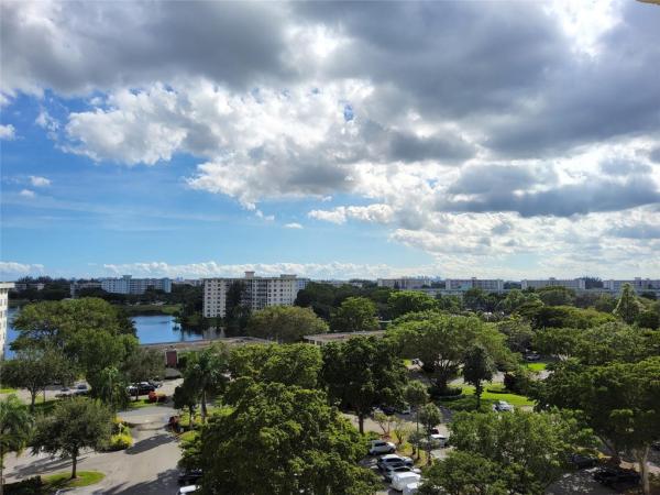 Palm-Aire Country Club 4, 3090 N Course Dr #412, Pompano Beach, Florida 33069, image 1