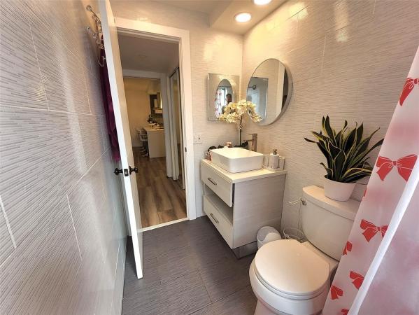 Palm-Aire Country Club 4, 3090 N Course Dr #412, Pompano Beach, Florida 33069, image 1