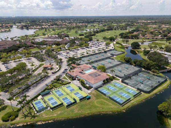 Canterbury, 292 Canterbury Dr E, Palm Beach Gardens, Florida 33418, image 3