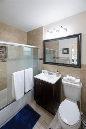 Dolphin Isles, 2613-2615 NE 33rd Ave, Fort Lauderdale, Florida 33308, image 1