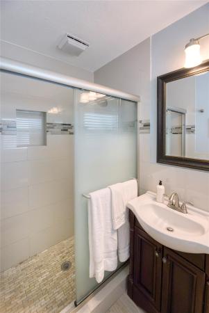 Dolphin Isles, 2613-2615 NE 33rd Ave, Fort Lauderdale, Florida 33308, image 2