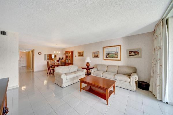 Lakes Of Environ, 3521 Environ Blvd #B509, Lauderhill, Florida 33319, image 1