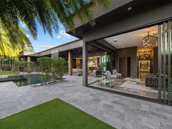 Coral Ridge Country Club, 2213 NE 37th Dr, Fort Lauderdale, Florida 33308, image 1